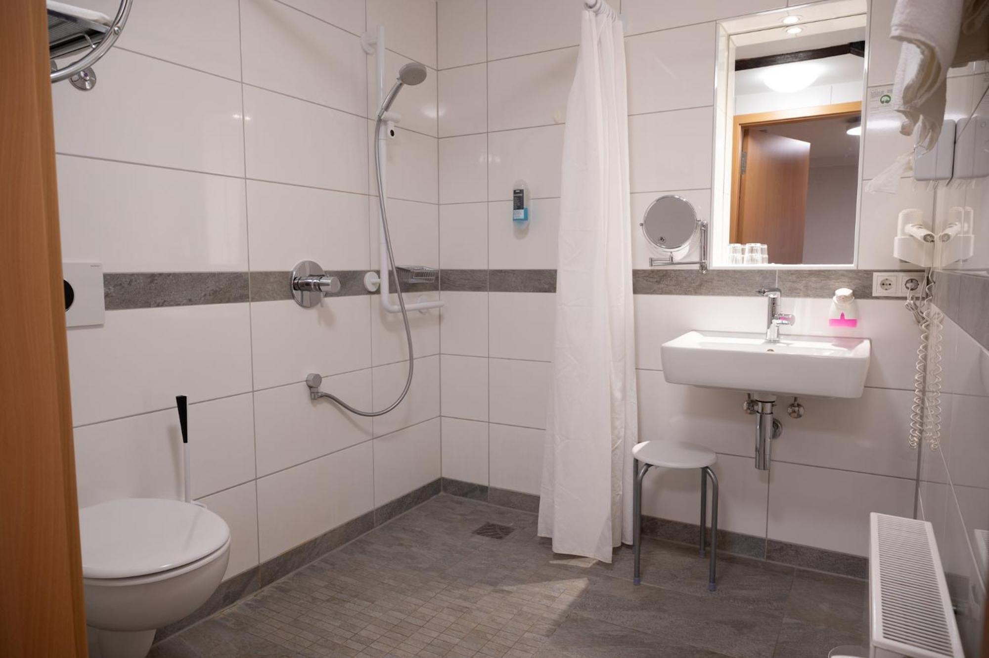 Hotel & Cafe Ritter Von Boehl دايدسهايم المظهر الخارجي الصورة