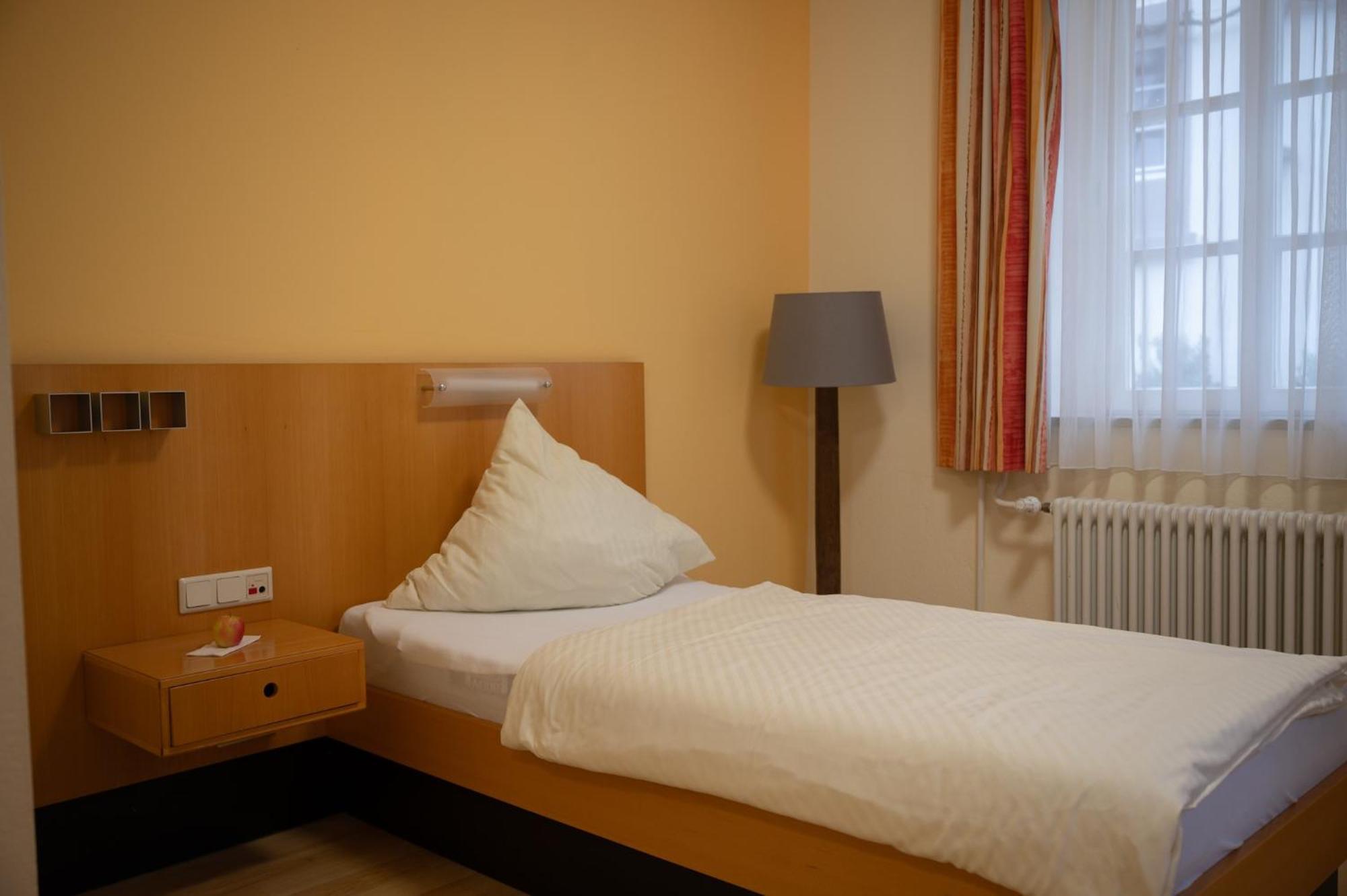 Hotel & Cafe Ritter Von Boehl دايدسهايم المظهر الخارجي الصورة