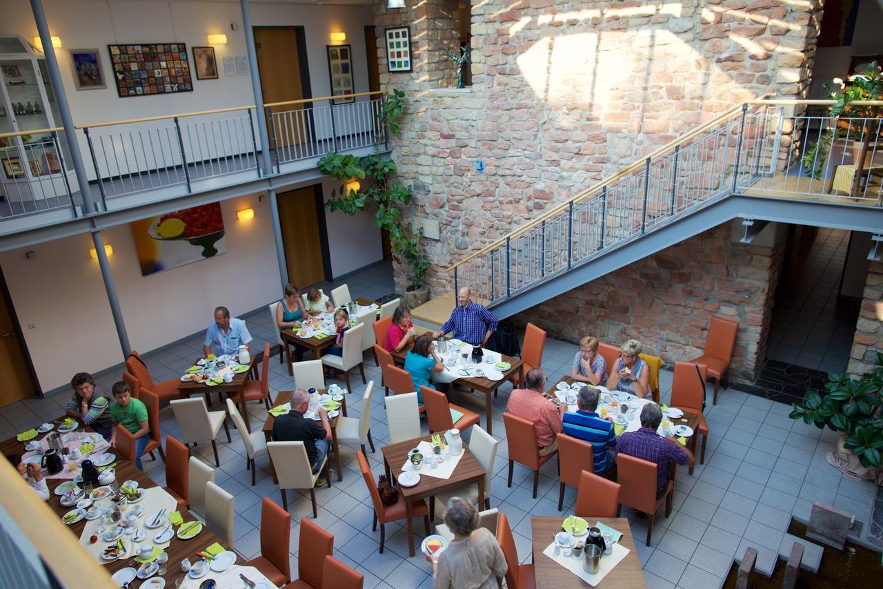 Hotel & Cafe Ritter Von Boehl دايدسهايم المظهر الخارجي الصورة